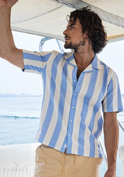 Revere Collar Short Sleeves Shirt