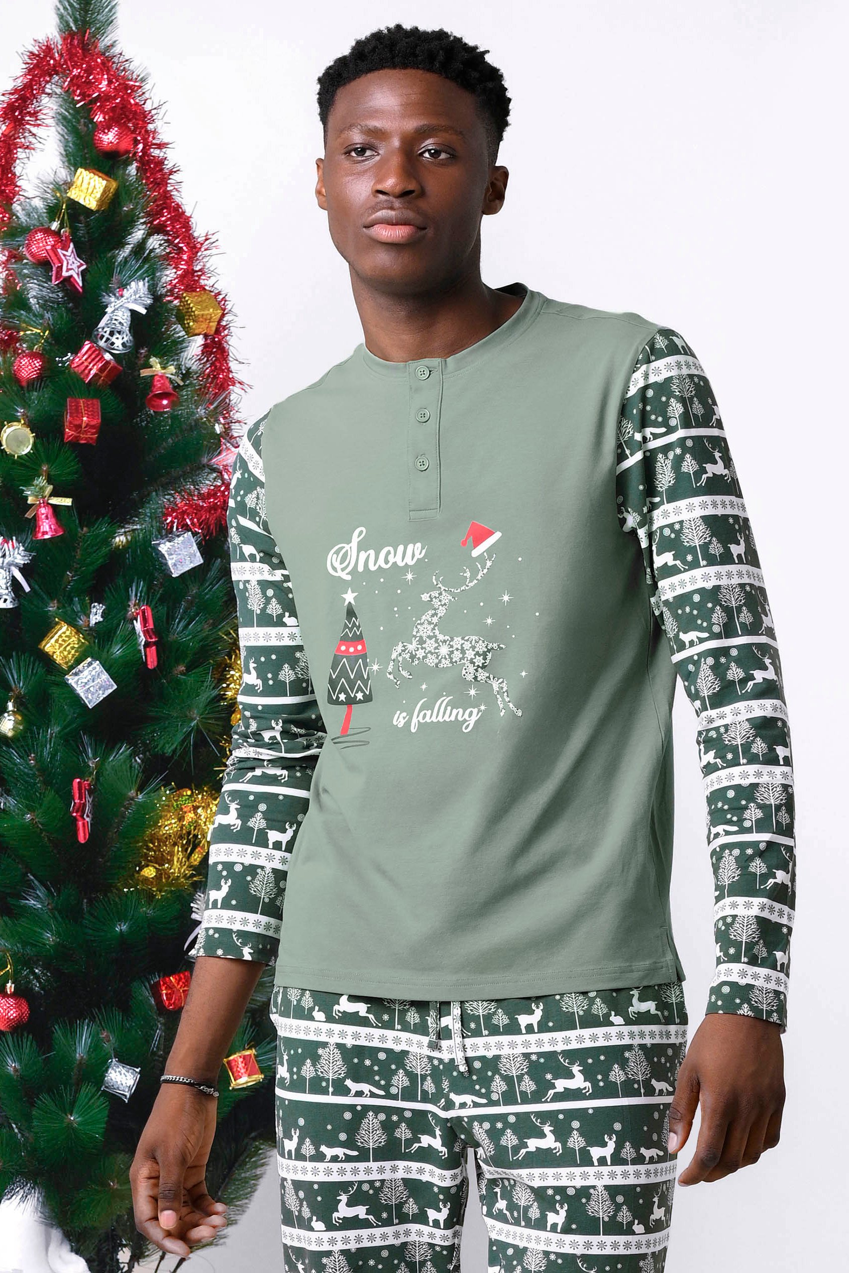 Mens Fair Isle Reindeer Print T-shirt