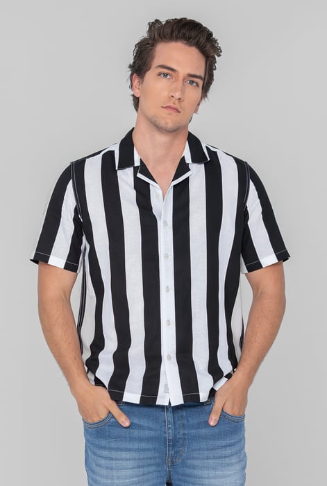 Black Revere Collar Short Sleeves Shirt