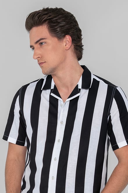 Revere Collar Short Sleeves Shirt