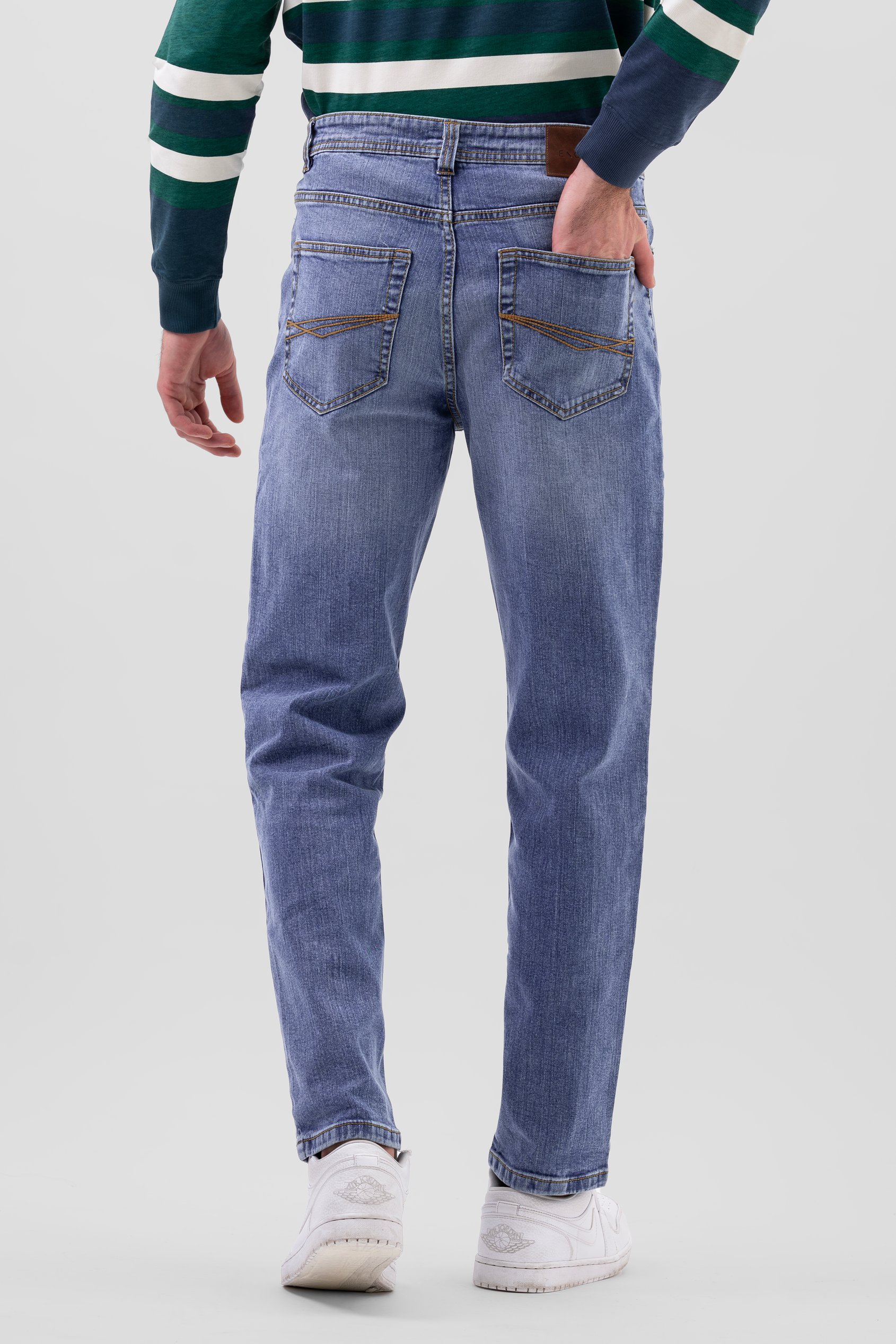 Comfort Stretch Straight Fit Jeans