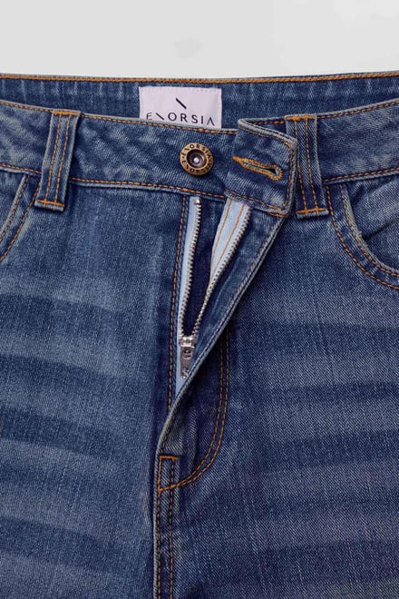 Womens Straight Fit Ripped Jeans