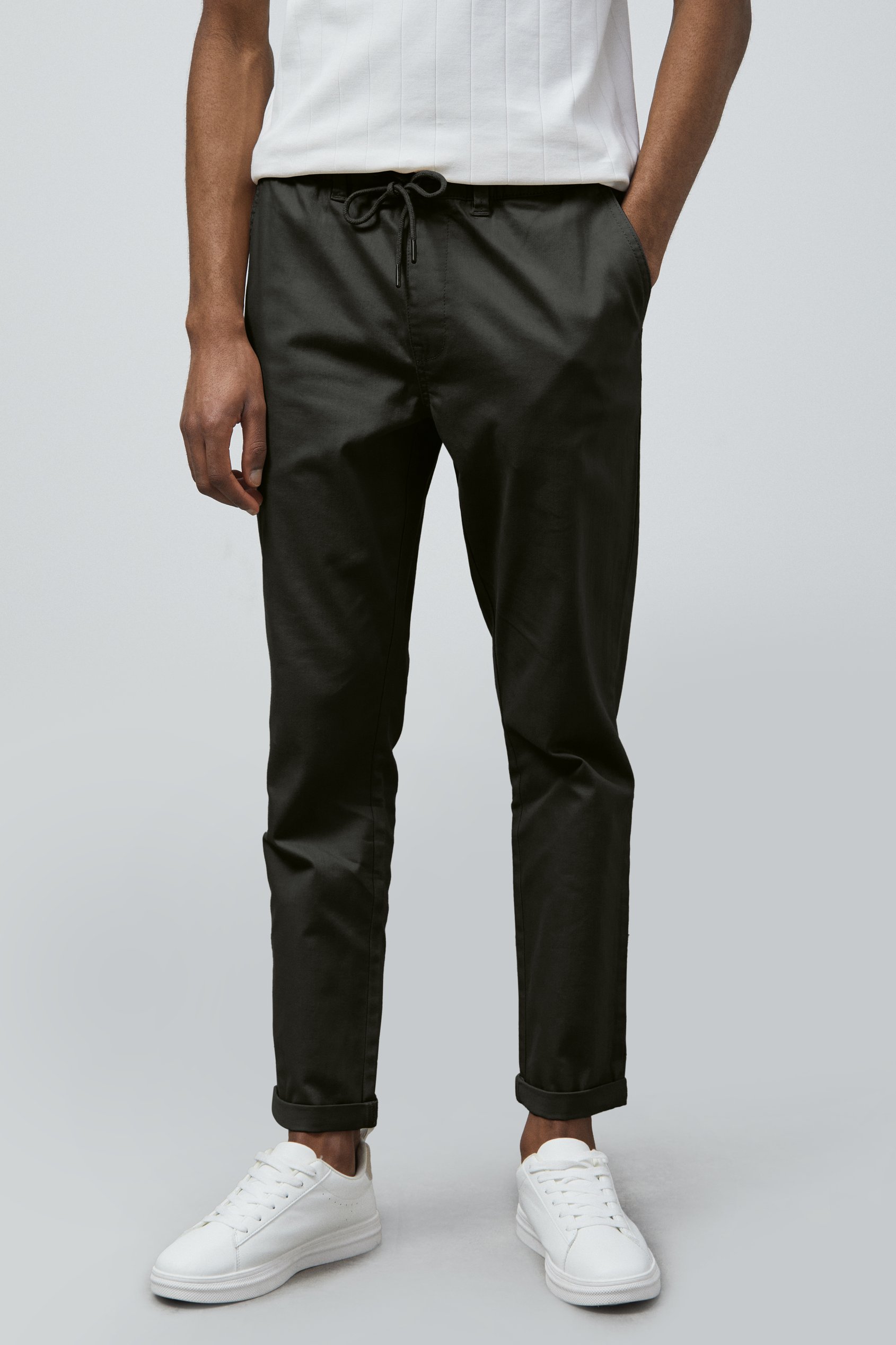Enorsia Men's Black Folded Hem Trousers With Drawstring - Uk 34