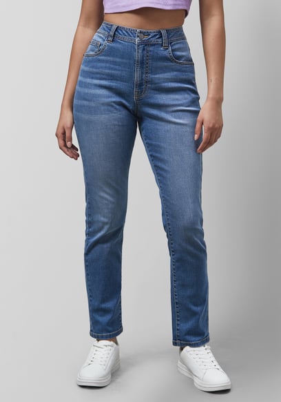 High Waist Girlfriend Fit Leg Jeans