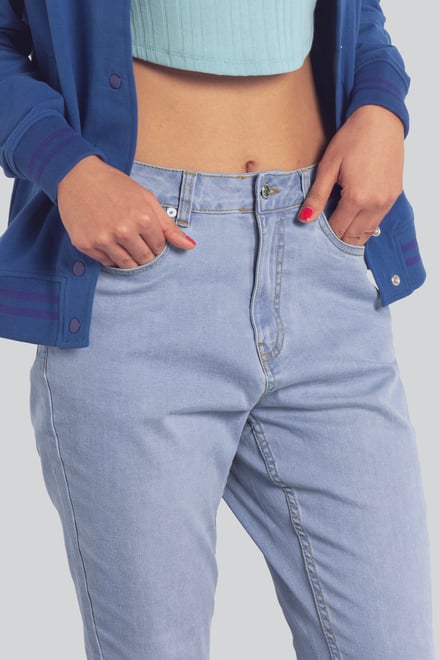 Womens Curve High Rise Straight Jeans