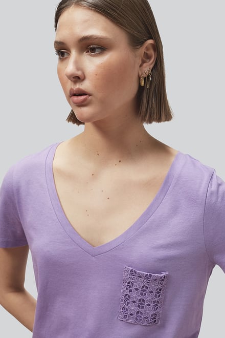 Lace Pocket V-Neck Tee