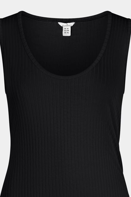 Chic Slim-Fit Dress with Mesh Detail