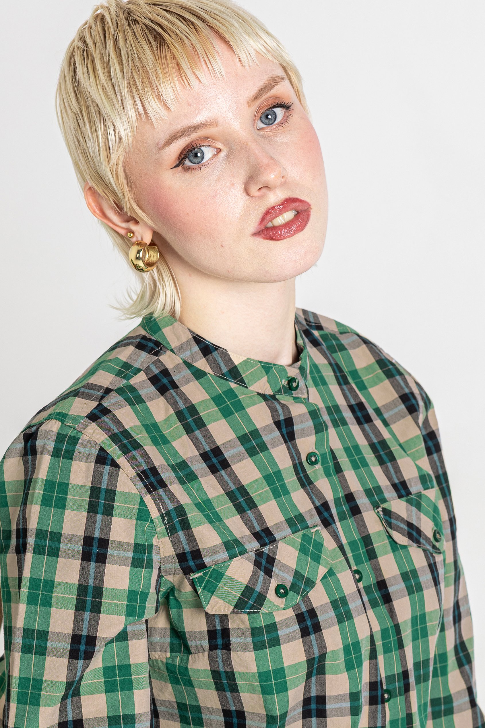 Womens Regular Fit Paper-Touch Poplin Shirt
