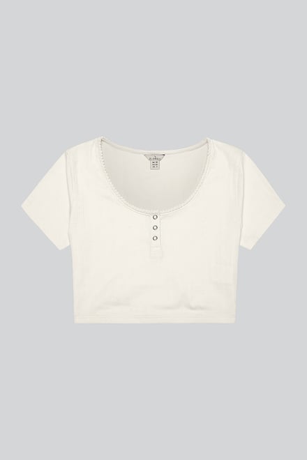 Snap Button Details Crop Tank Top
