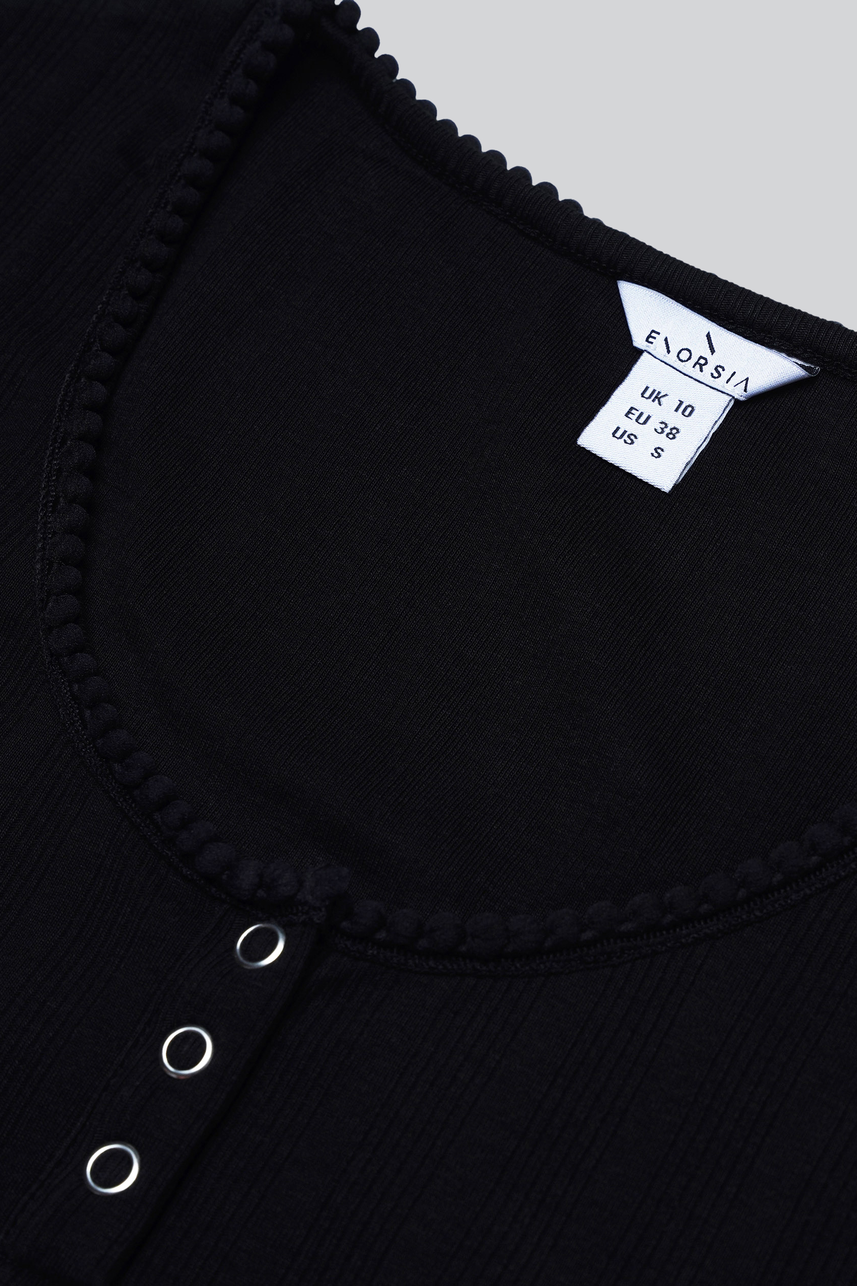 Snap Button Details Crop Tank Top