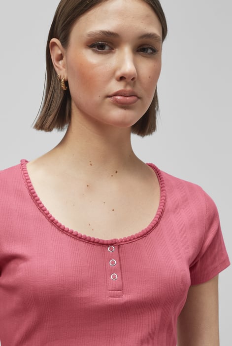 Red Snap Button Details Crop Tank Top