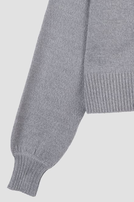 Women’s Crew Neck Knitted Cardigan