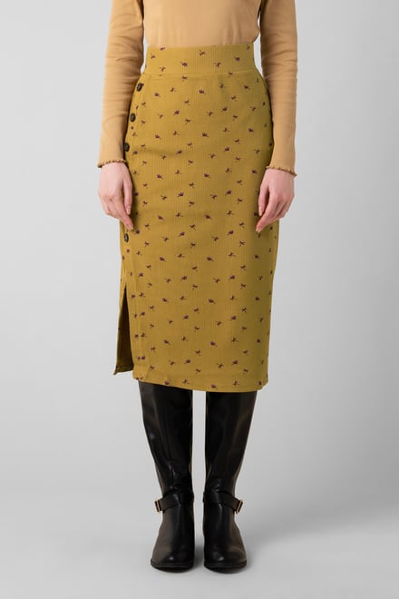 Side Button Split Ribbed Skirt