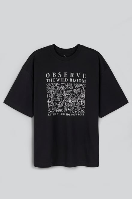 Women's Oversized Graphic T-Shirt