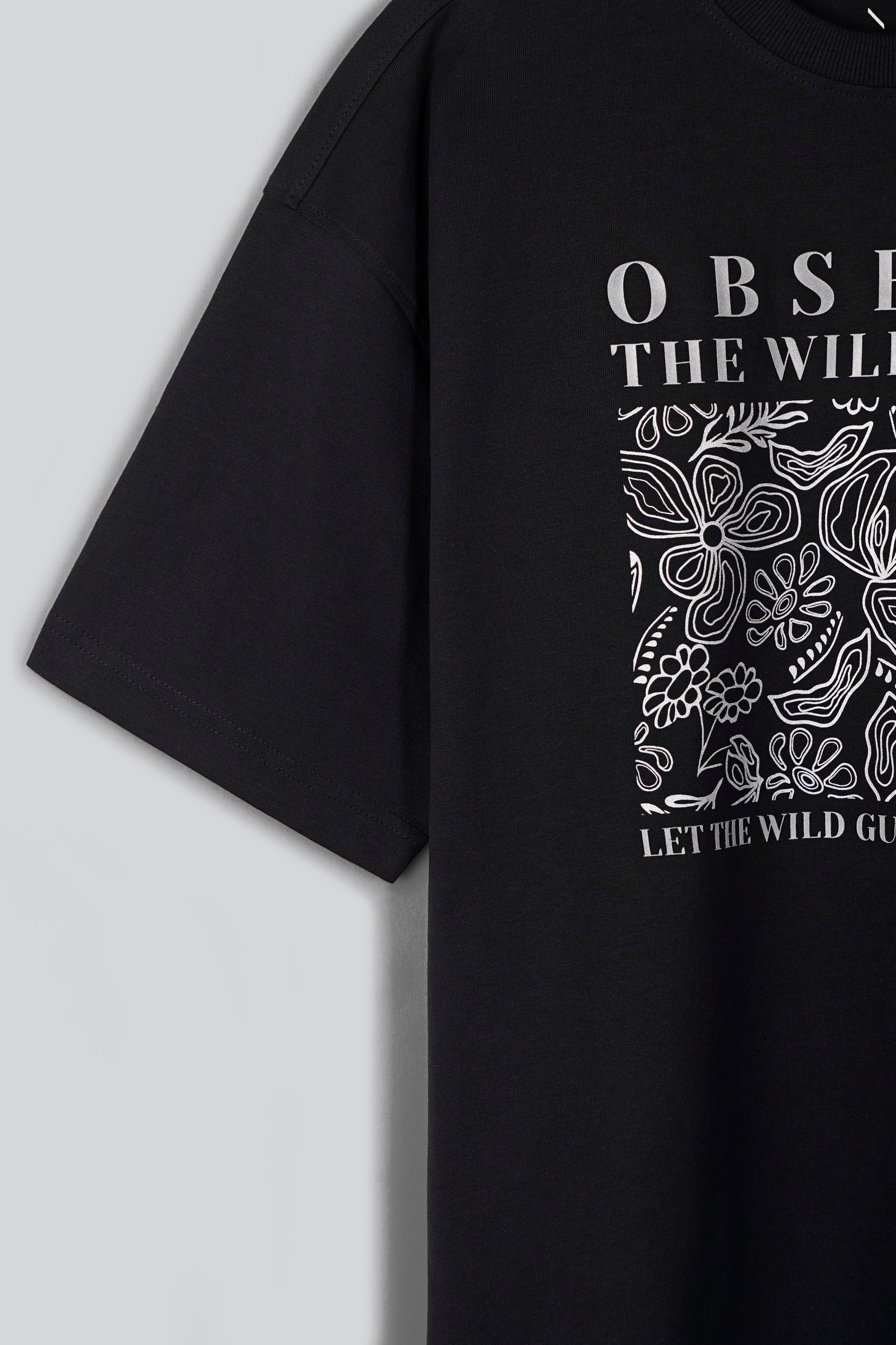 Women's Oversized Graphic T-Shirt