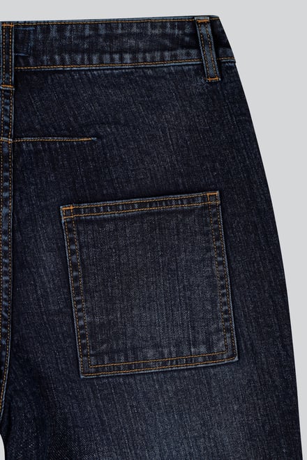 Women's Straight Fit Cropped Jeans