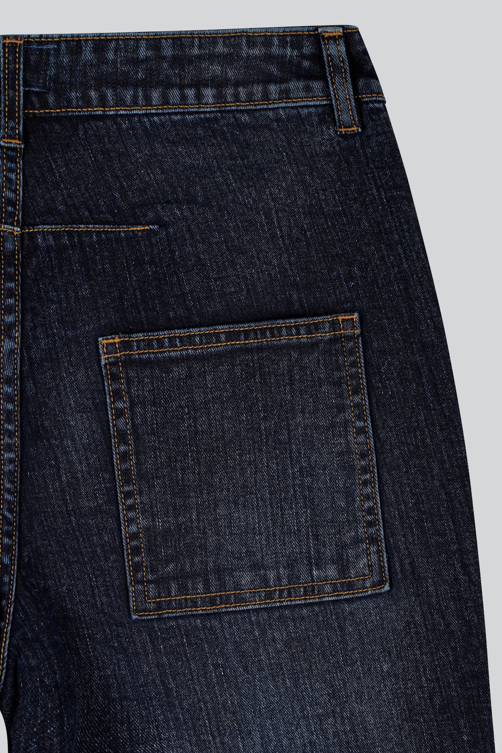 Women's Straight Fit Cropped Jeans