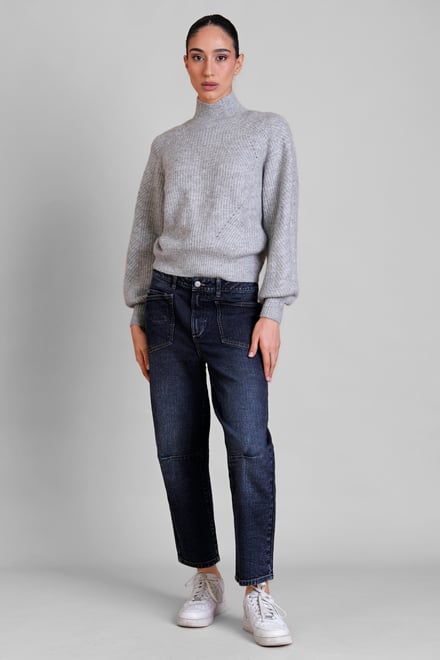 Women's Straight Fit Cropped Jeans