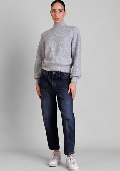 Women's Straight Fit Cropped Jeans