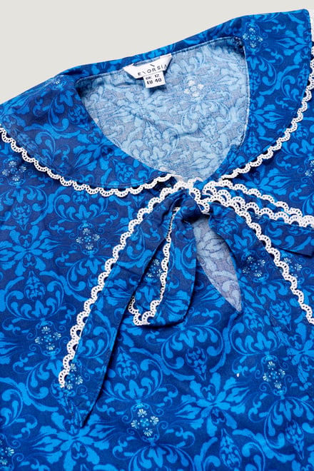 Women’s Sleeveless Blouse with Lace Trim Print