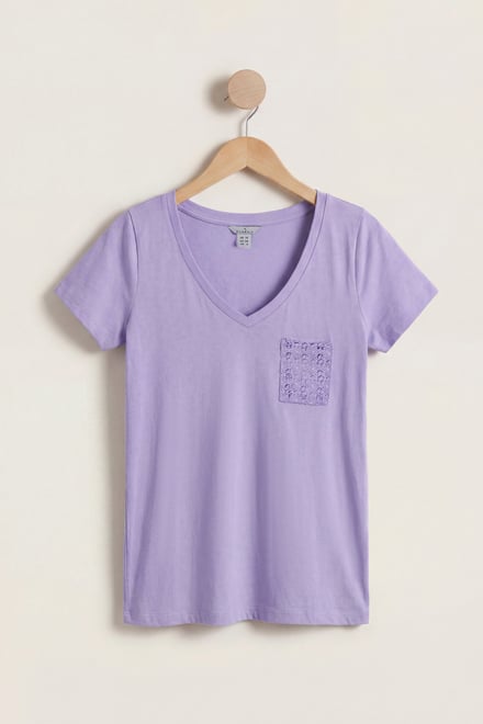 Lace Pocket V-Neck Tee