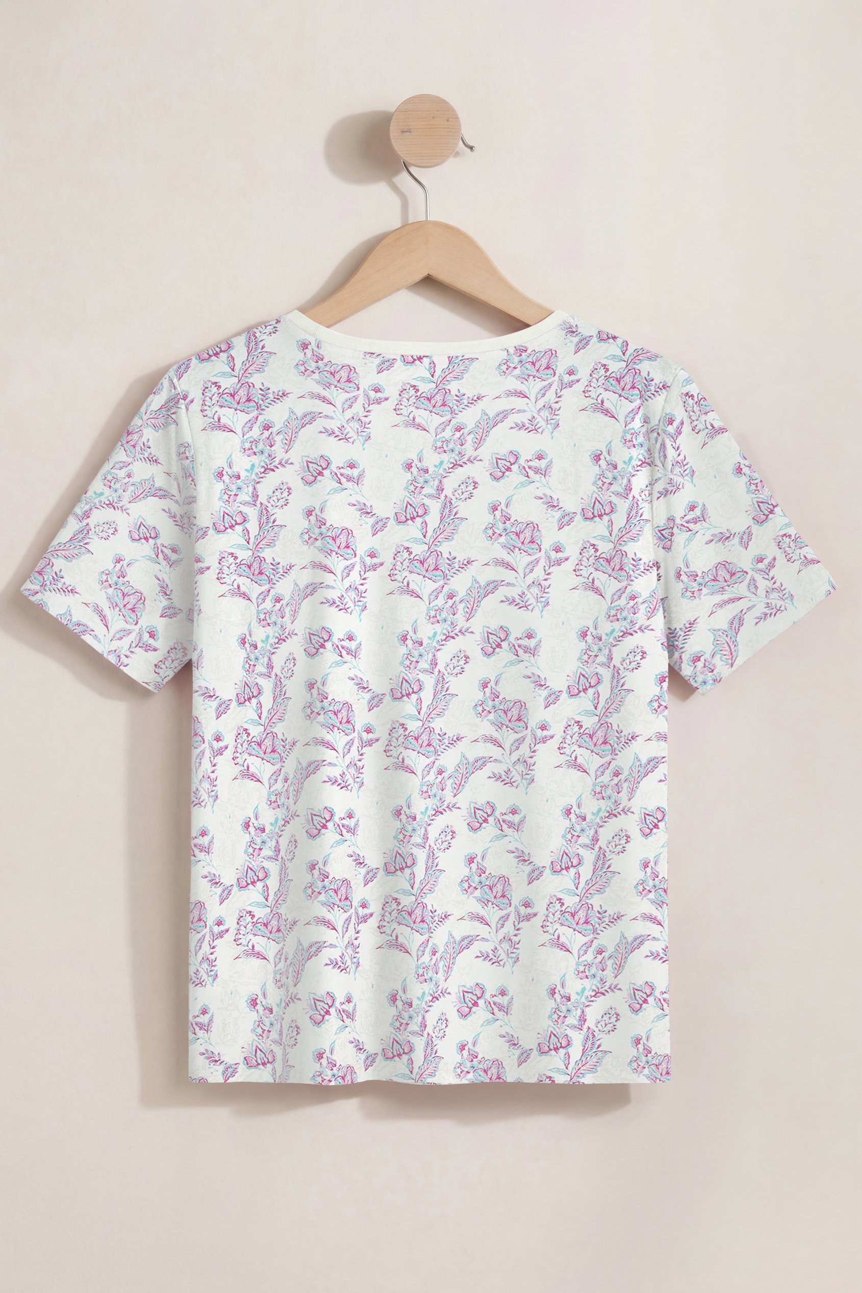 Crayon Leaf Printed T-Shirt