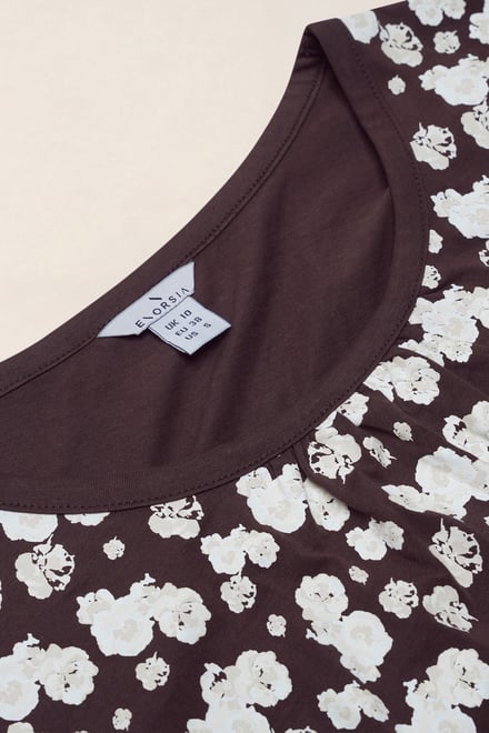 Floral Chest Print T-Shirt