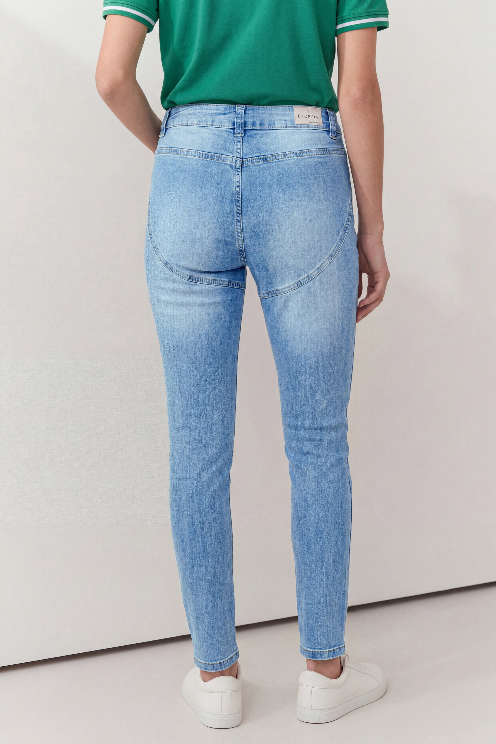 Mid Waist Skinny Jeans