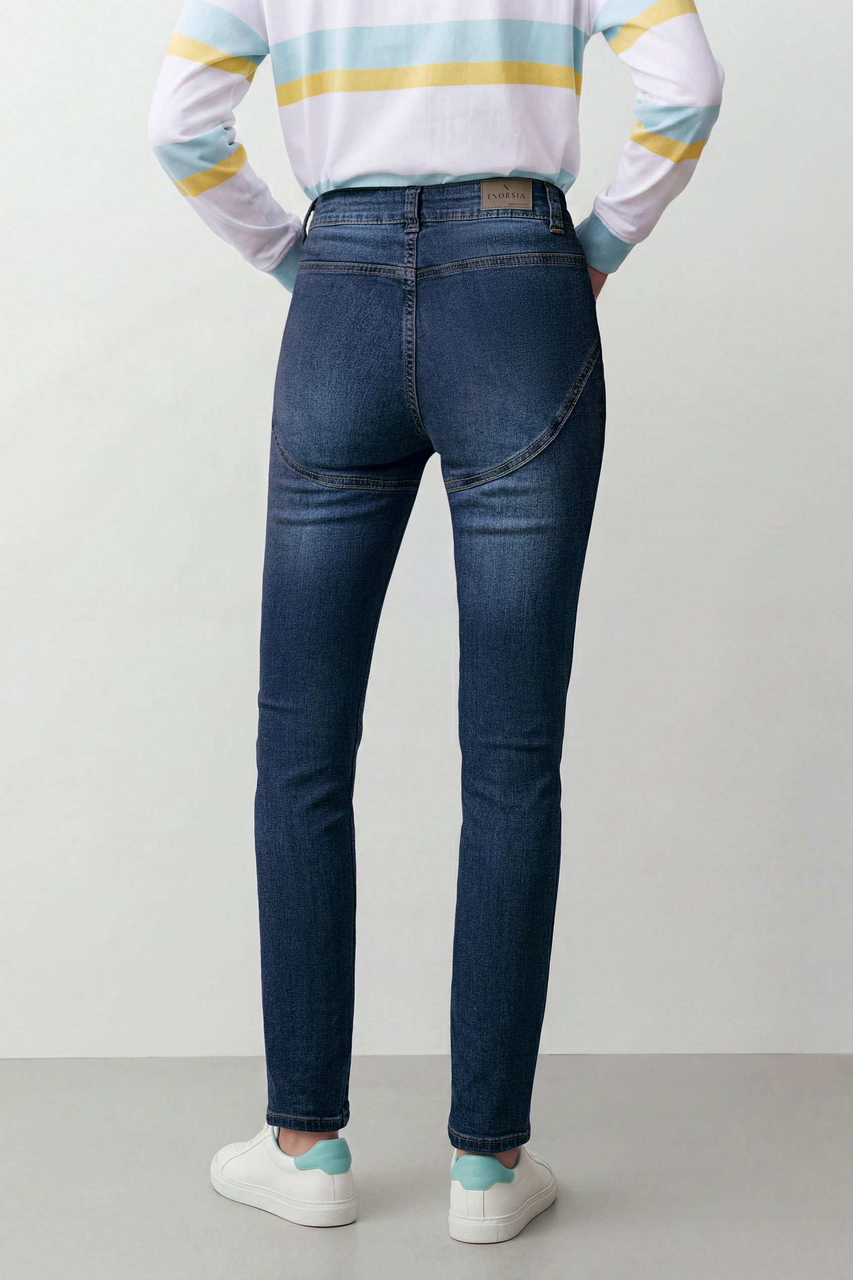 Mid Waist Skinny Jeans