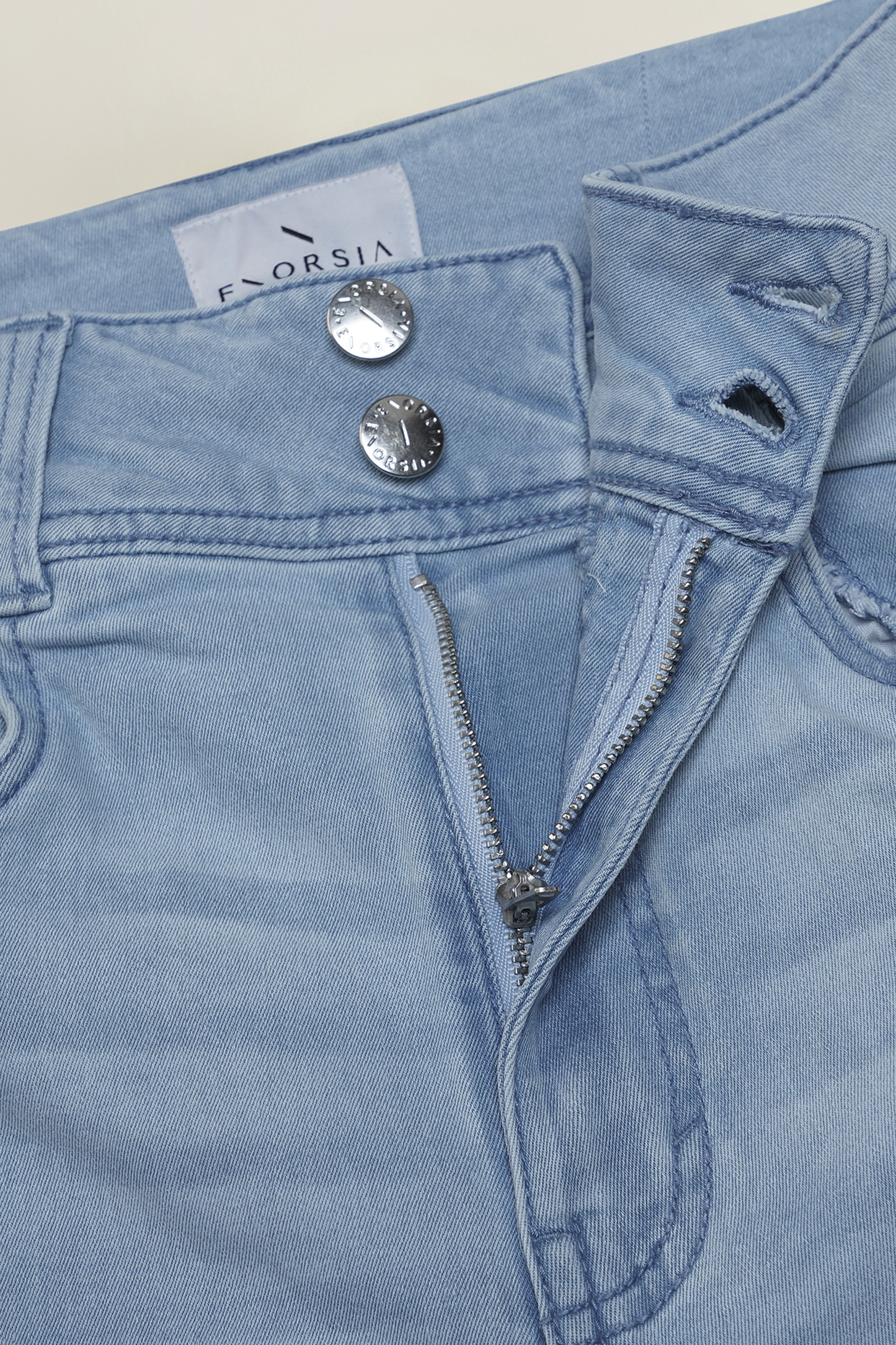 Slim shape Boot cut Jeans