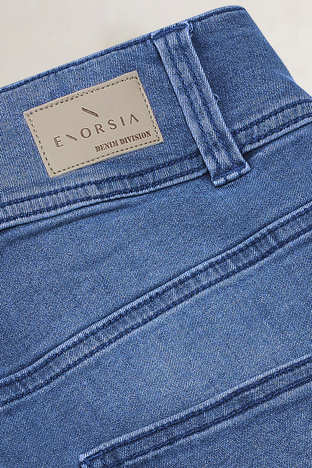 Slim shape Boot cut Jeans