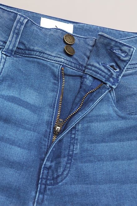 Slim shape Boot cut Jeans