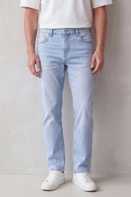 Comfort Stretch Straight Fit Jeans