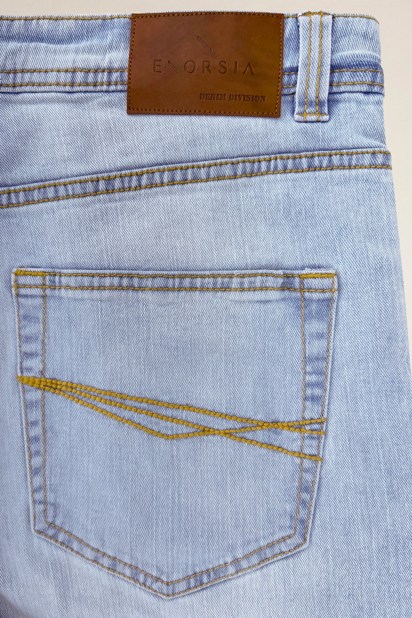 Comfort Stretch Straight Fit Jeans