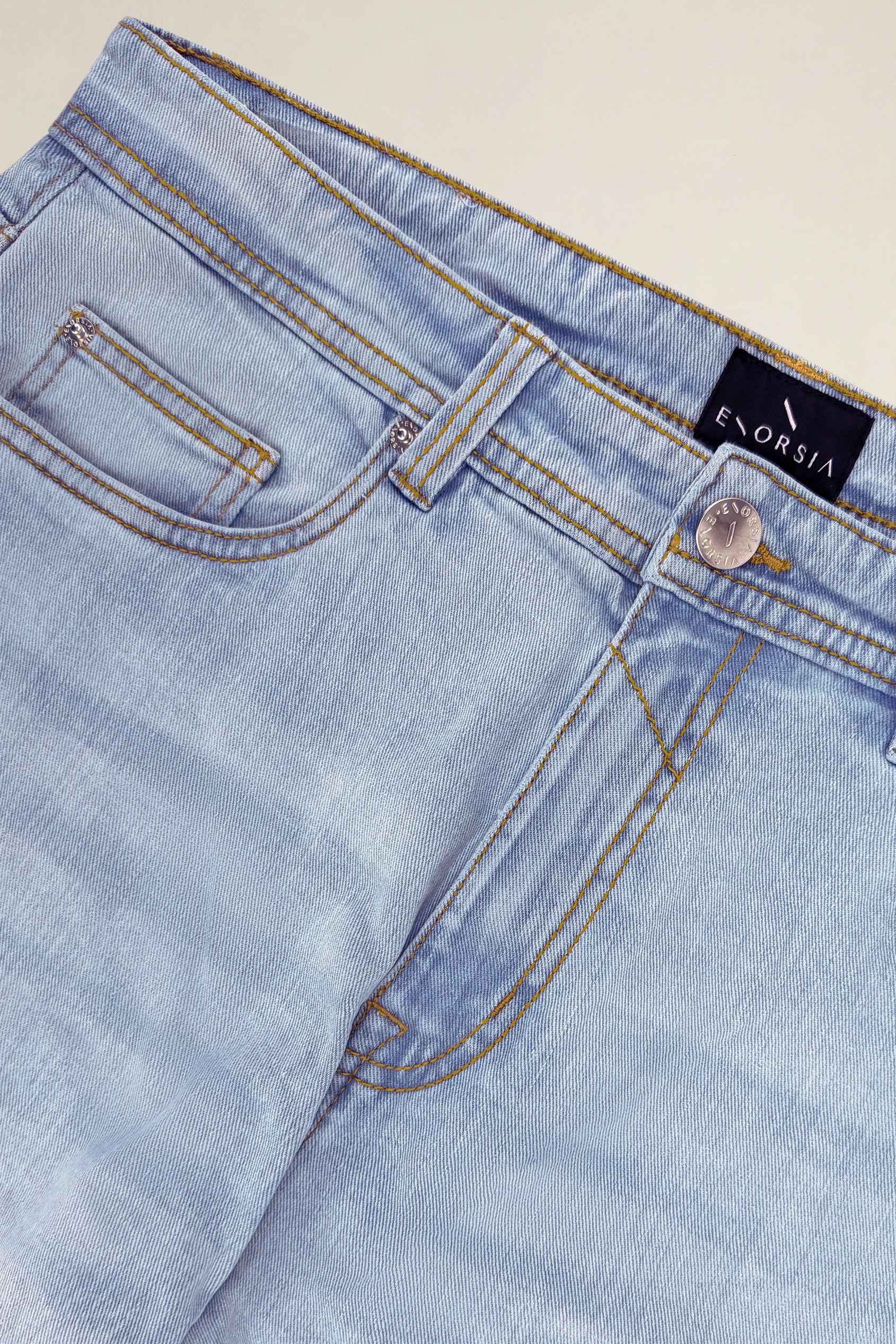 Comfort Stretch Straight Fit Jeans