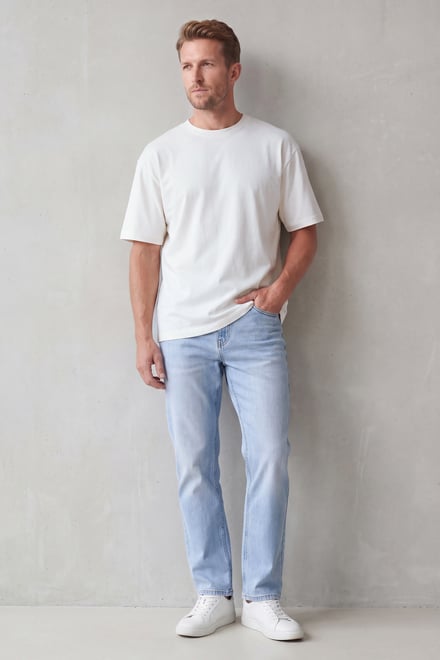 Comfort Stretch Straight Fit Jeans
