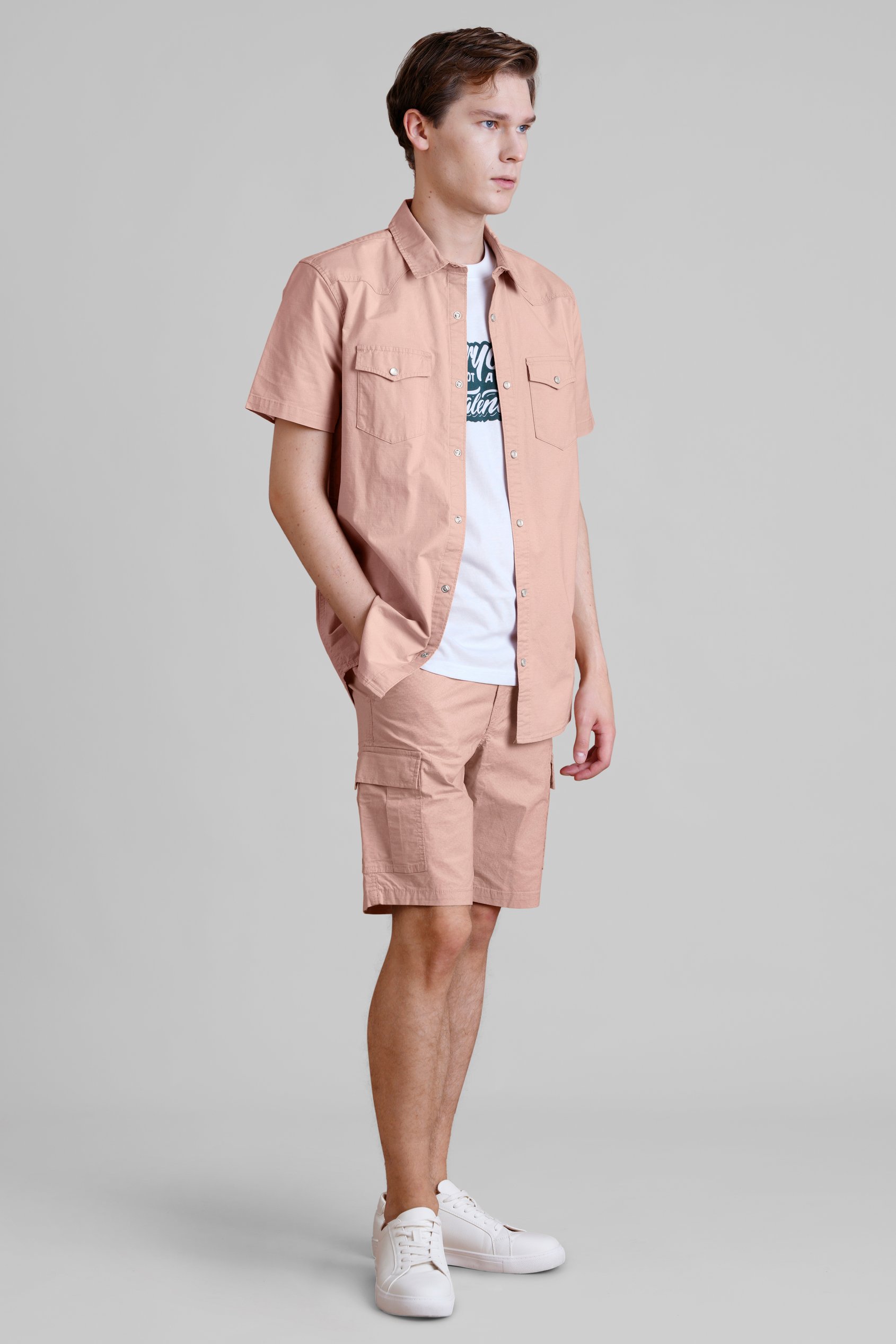 Men's Western Styling Cotton Twin Pocket Short Sleeve Shirt