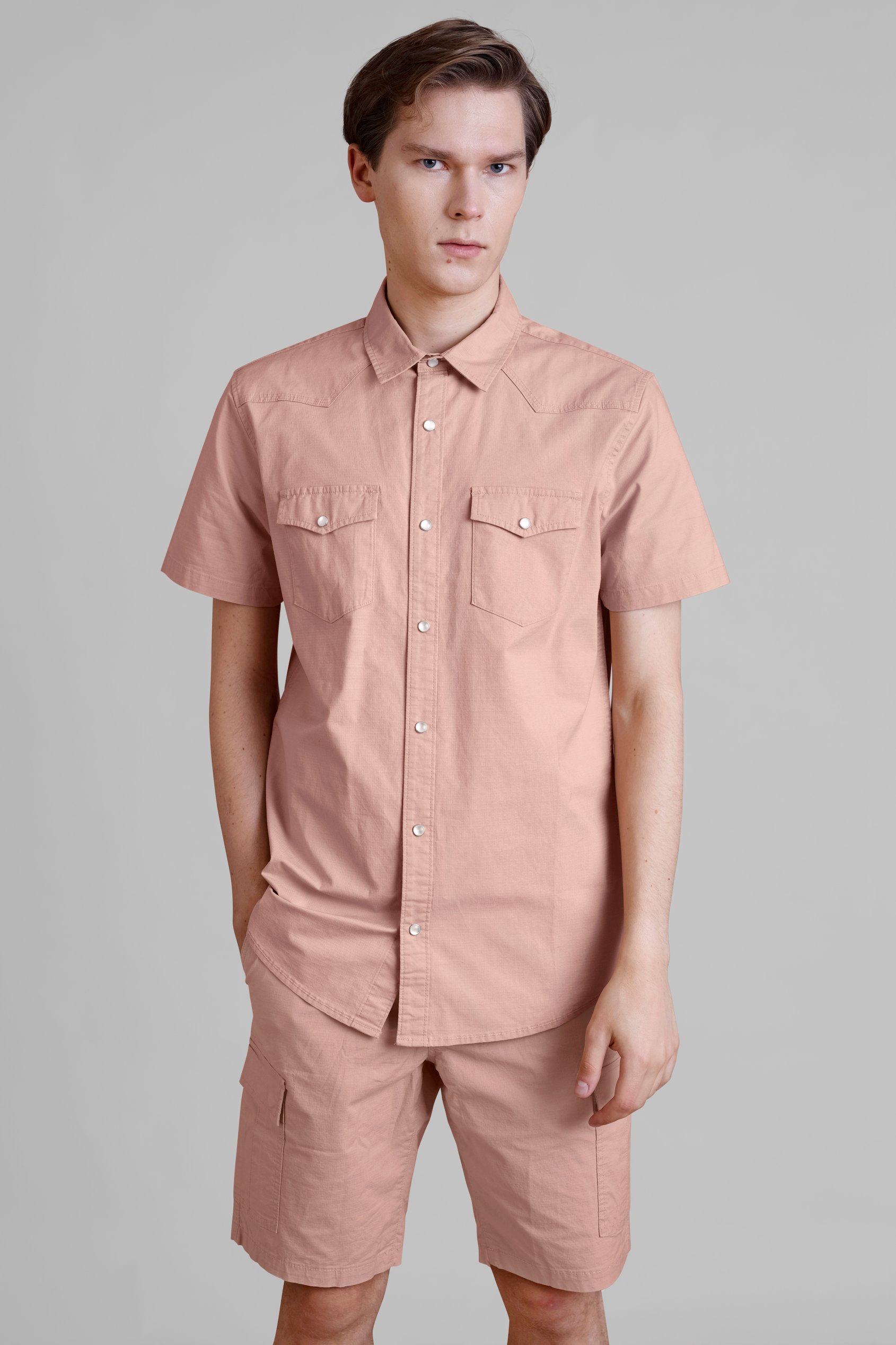 Men's Western Styling Cotton Twin Pocket Short Sleeve Shirt