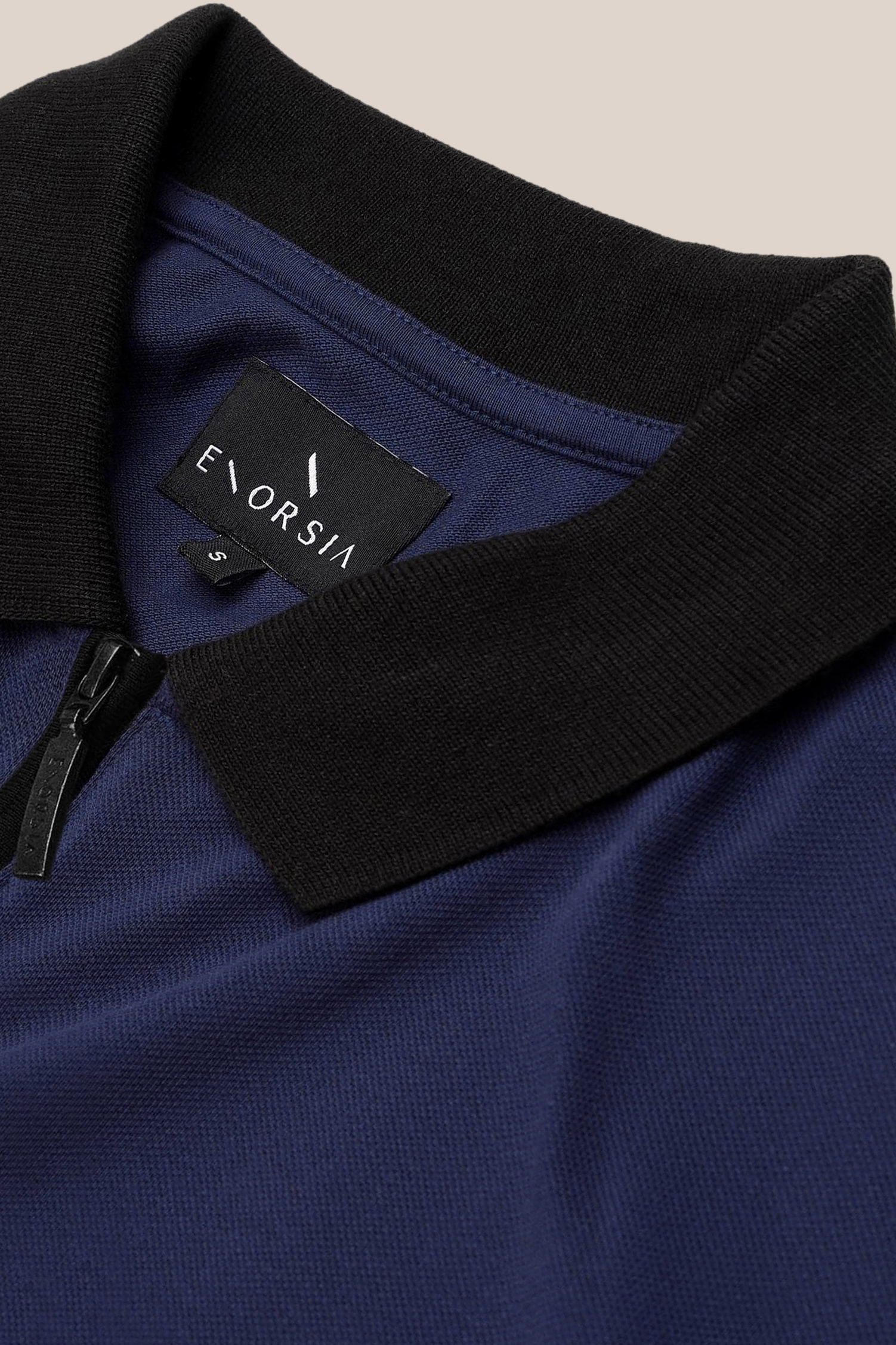Contrast Collar Zip-Up Polo Shirt