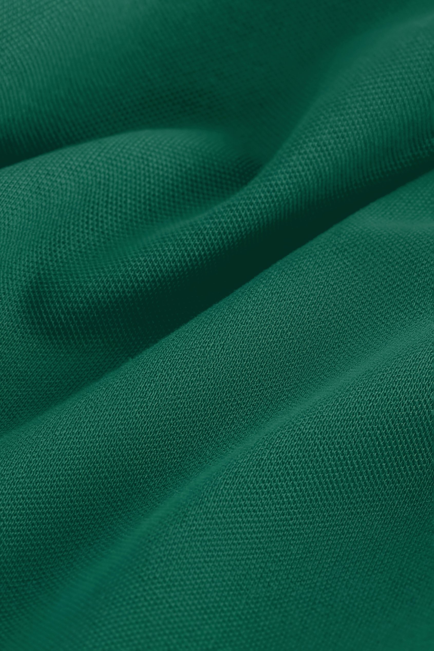 Contrast Collar Zip-Up Polo Shirt