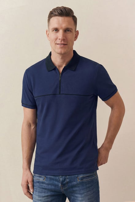 Contrast Collar Zip-Up Polo Shirt
