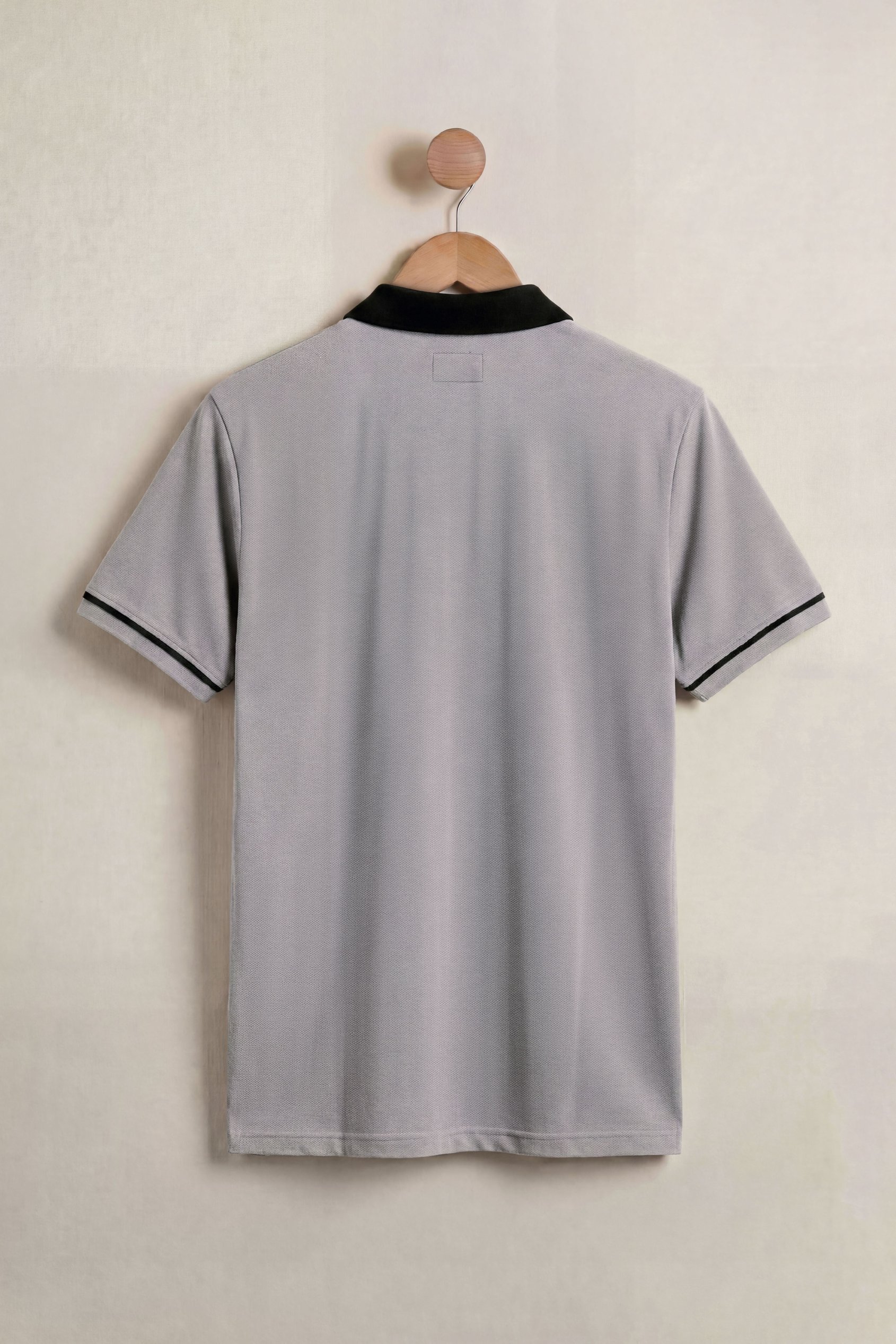Contrast Collar Zip-Up Polo Shirt