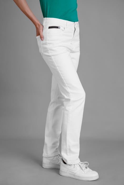 Women's Straight Leg Jeans
