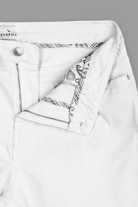 Women's Straight Leg Jeans