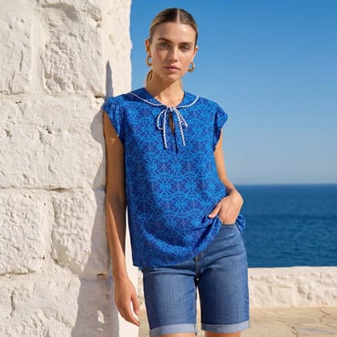 Tops & T-Shirts Collection